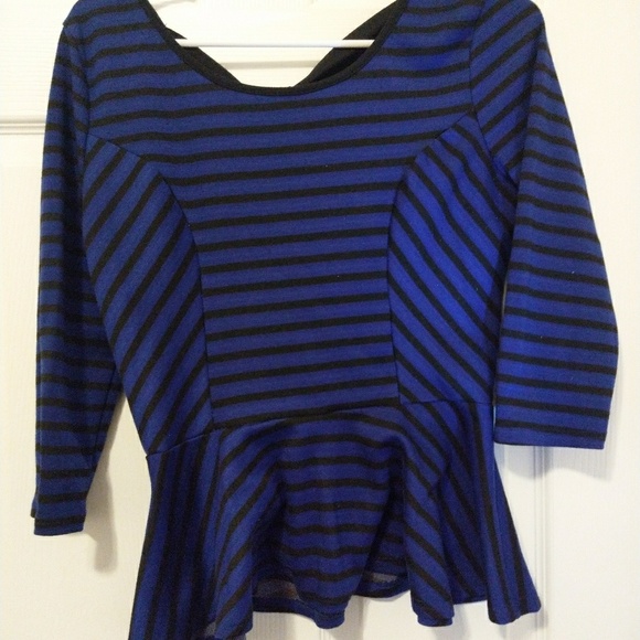 Set of 5 cute tops!!🌹👍👌 - Picture 5 of 8